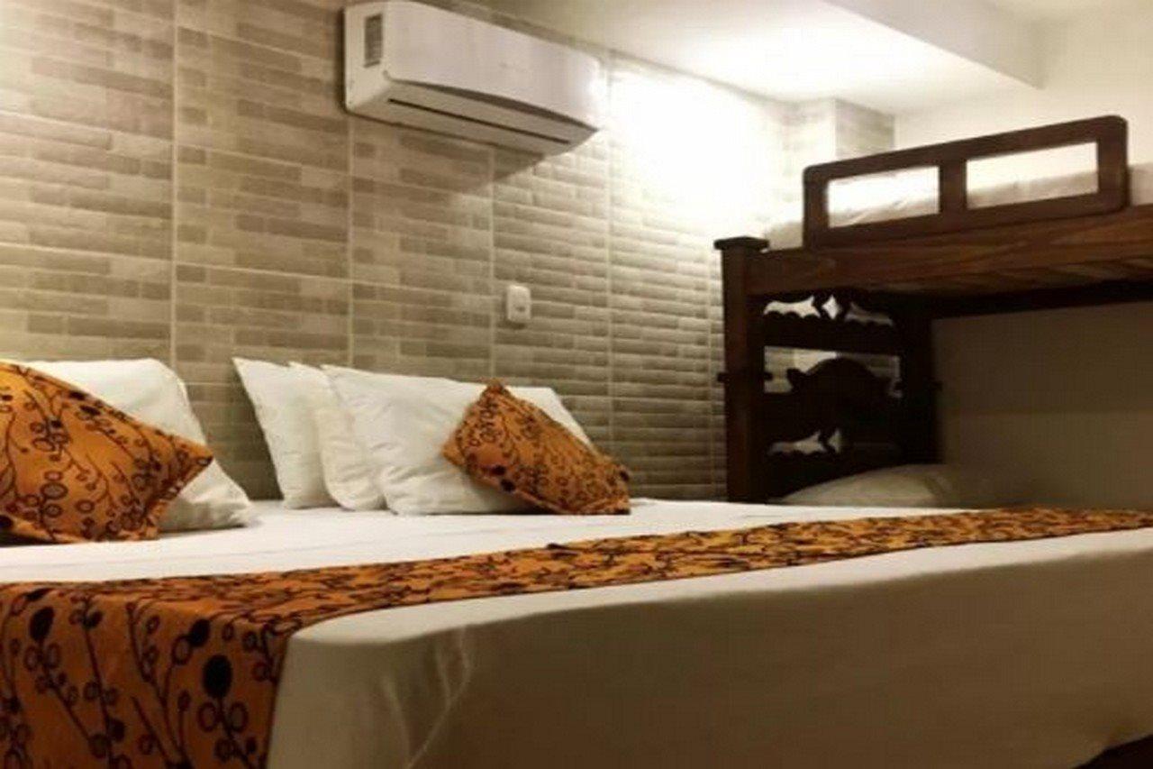 בוקארמנגה Hotel Riviera Plaza מראה חיצוני תמונה