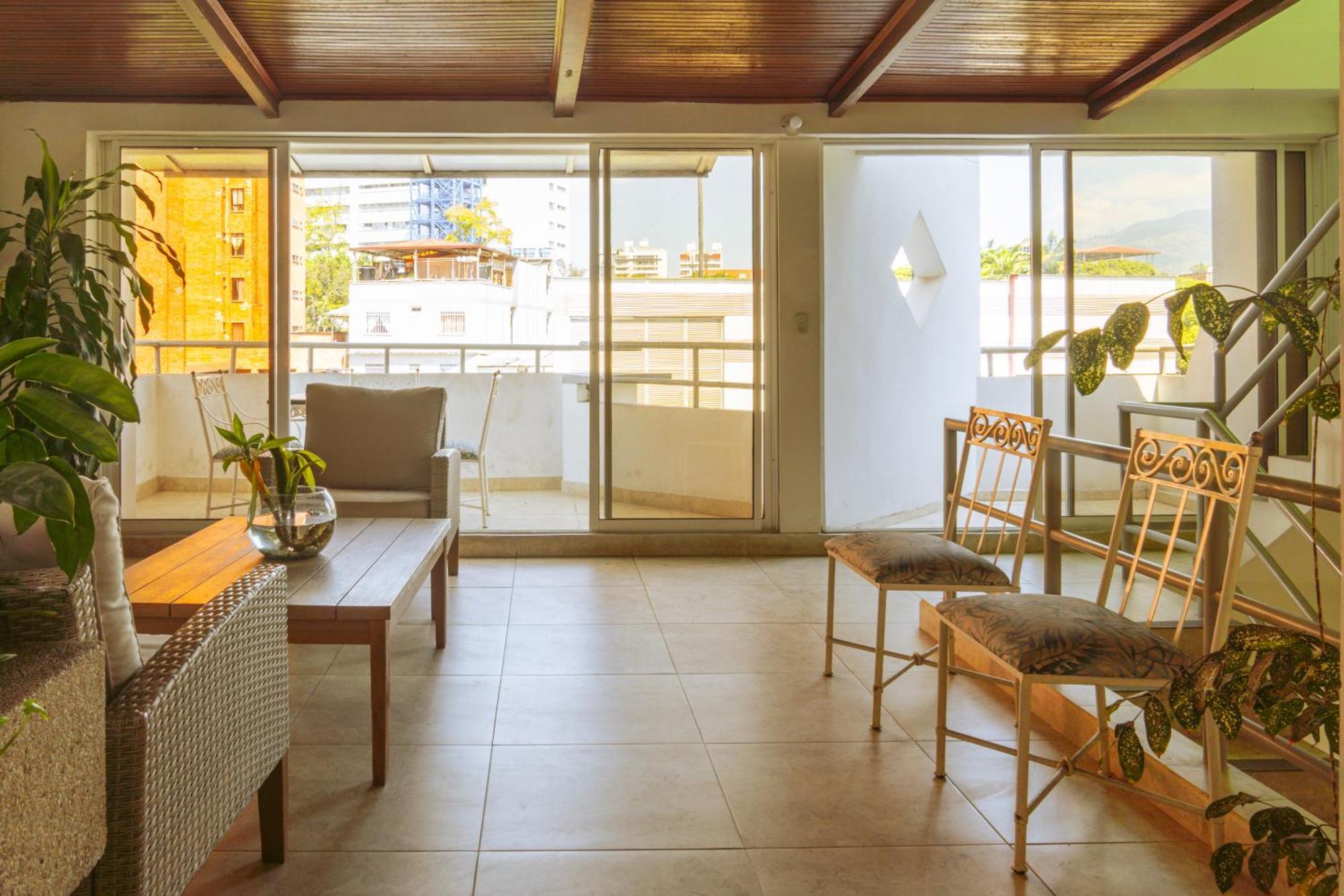 בוקארמנגה Hotel Riviera Plaza מראה חיצוני תמונה