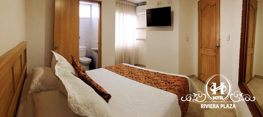 בוקארמנגה Hotel Riviera Plaza מראה חיצוני תמונה